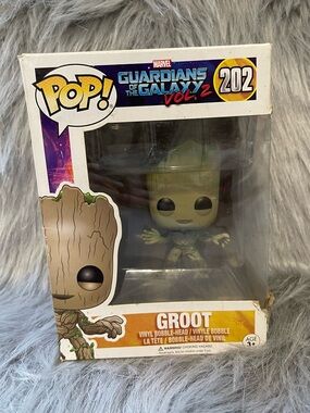 Funko Pop! Groot bobble head.